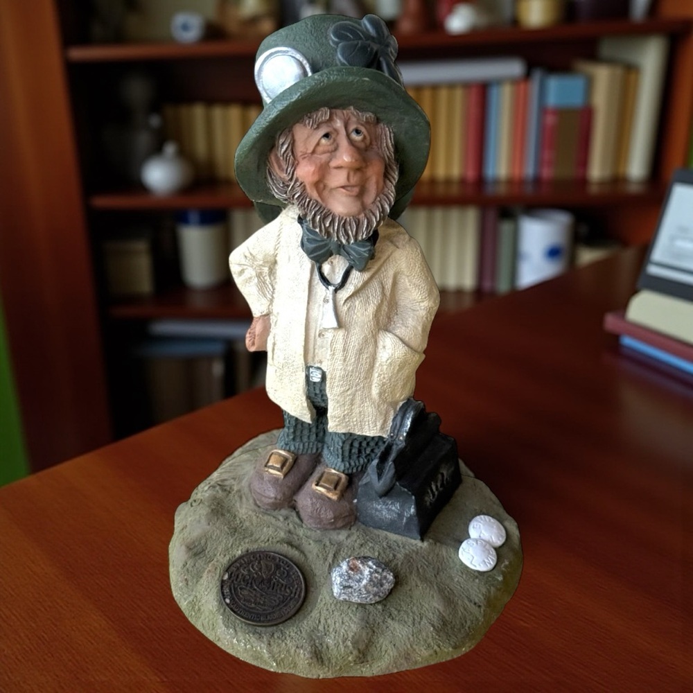 Roman Finnians Leprechaun Doctor Figurine with Blarney Stone 1995